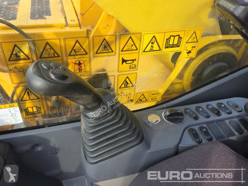 Багер Komatsu LC-11E0