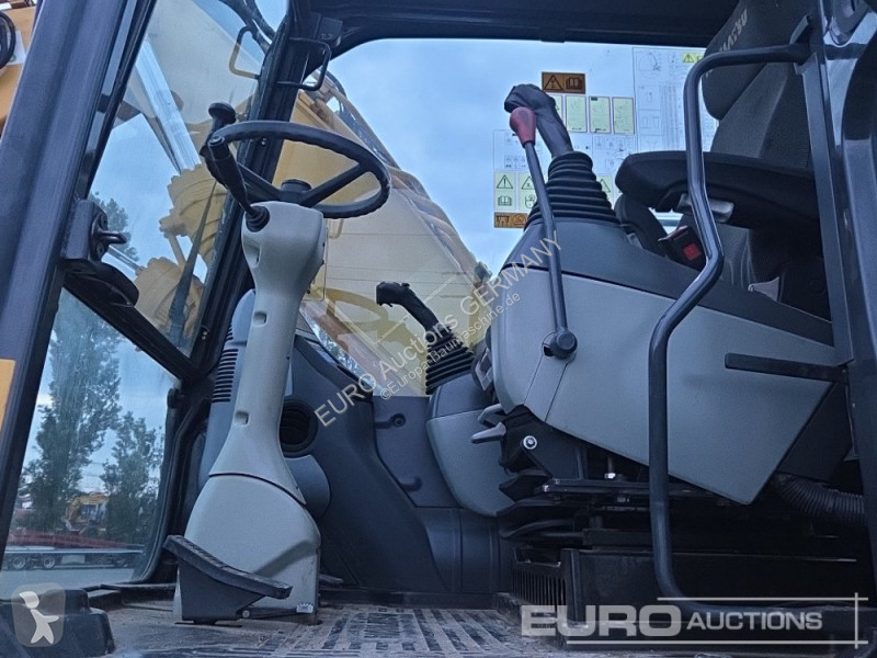 Екскаватор Komatsu