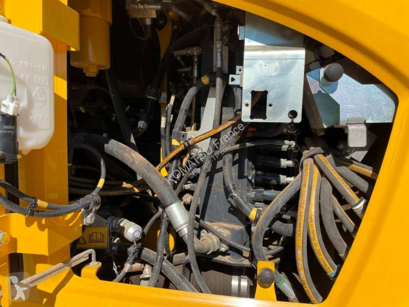 Excavadora Komatsu PW98MR-11E0