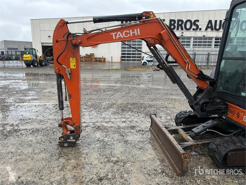 Escavadora Hitachi ZX33U-6 Mini Excavator