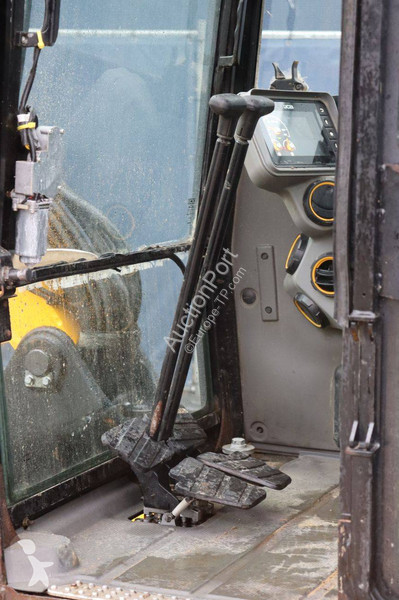 Pelle JCB Z1