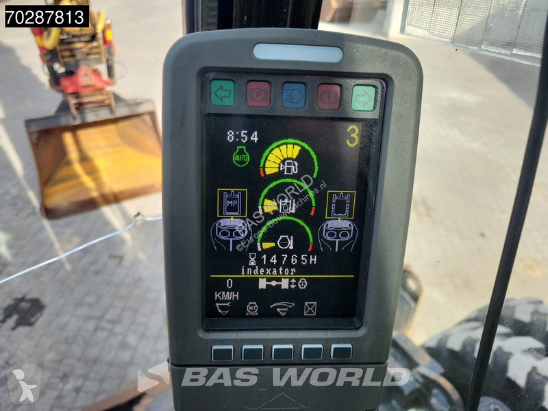 Excavator Caterpillar D OUTRIGGERS + BLADE