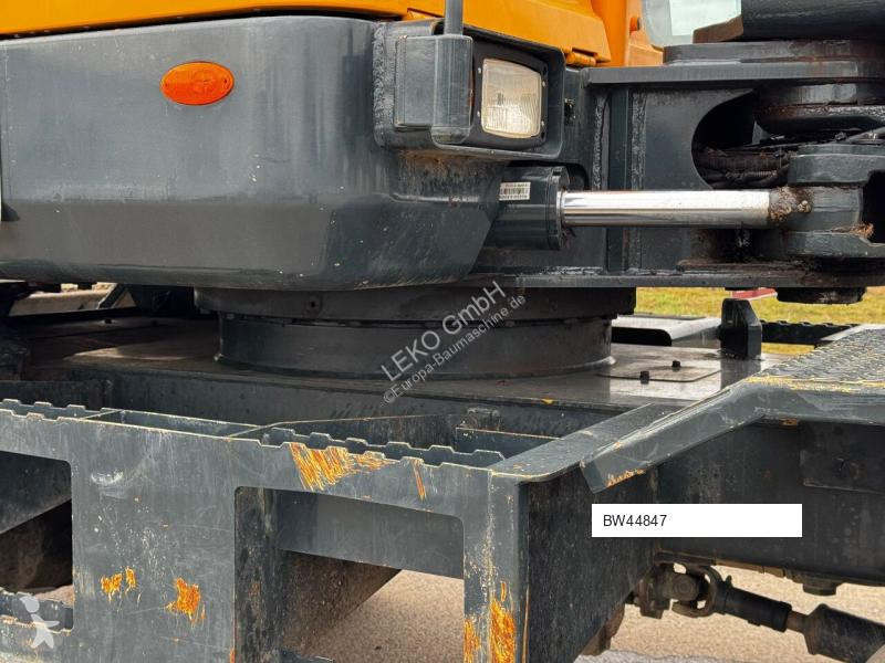 جرافة Hyundai Robex 55W-9A
