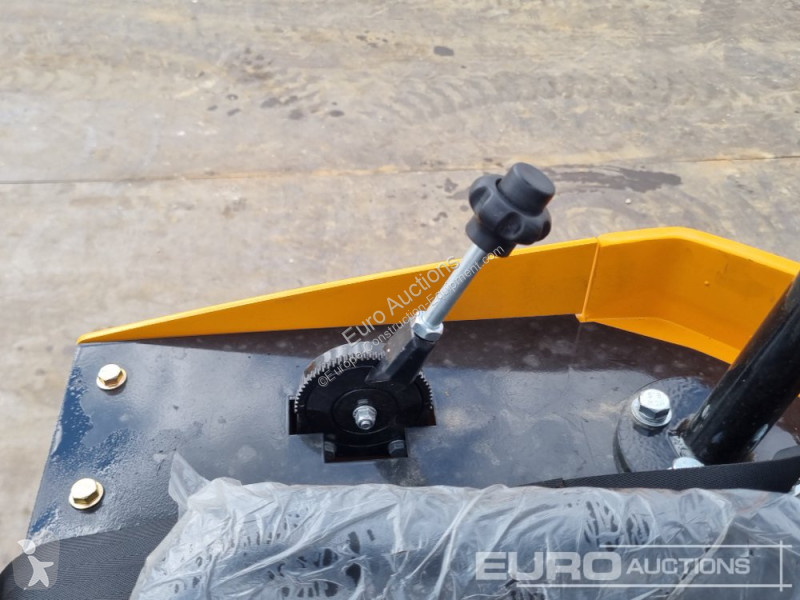 Escavadora JPC HT12