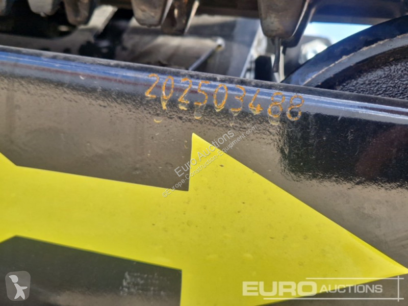 Escavadora JPC HT12