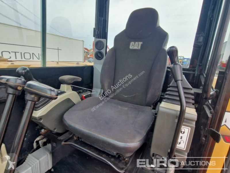 Escavatore Caterpillar 305.5E2