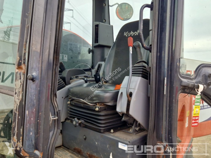 Escavadora Kubota U48-4