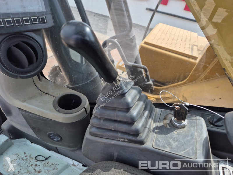 Excavator Caterpillar 3
