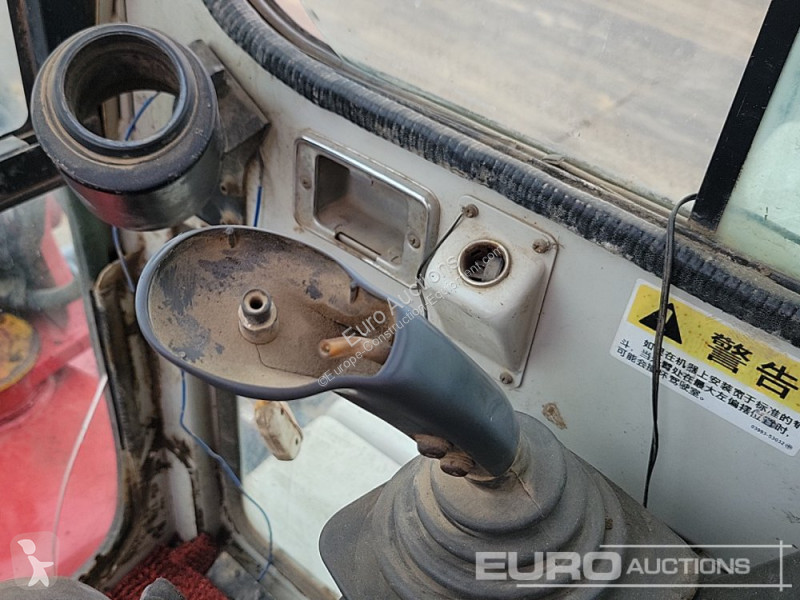 Escavadora Takeuchi TB150