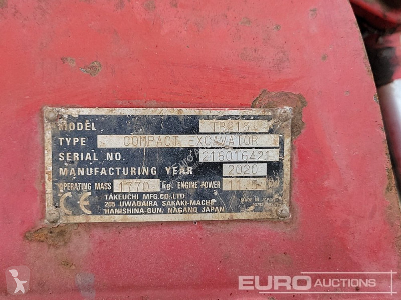 Escavadora Takeuchi TB216