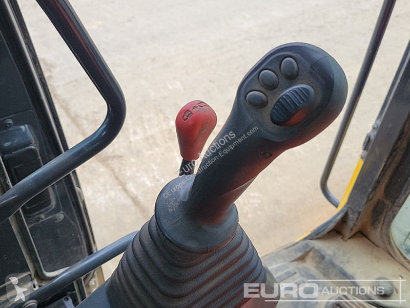 Escavatore Komatsu PC138US-11