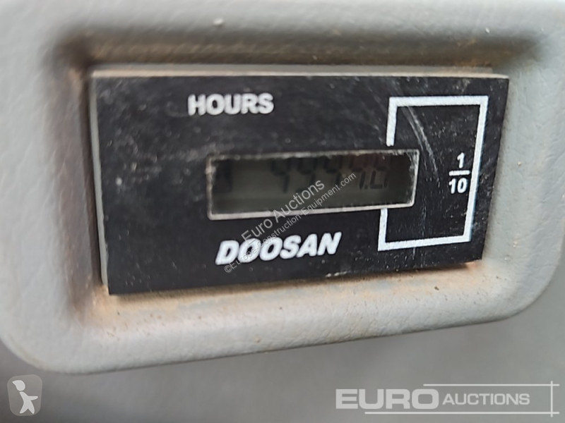 جرافة Doosan -5