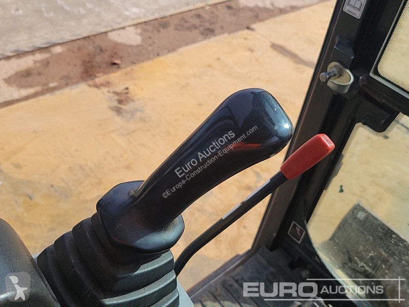 Lopatový nakládač Kubota KX027-4