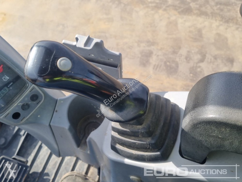 Lopatový nakládač Kubota KX015-4