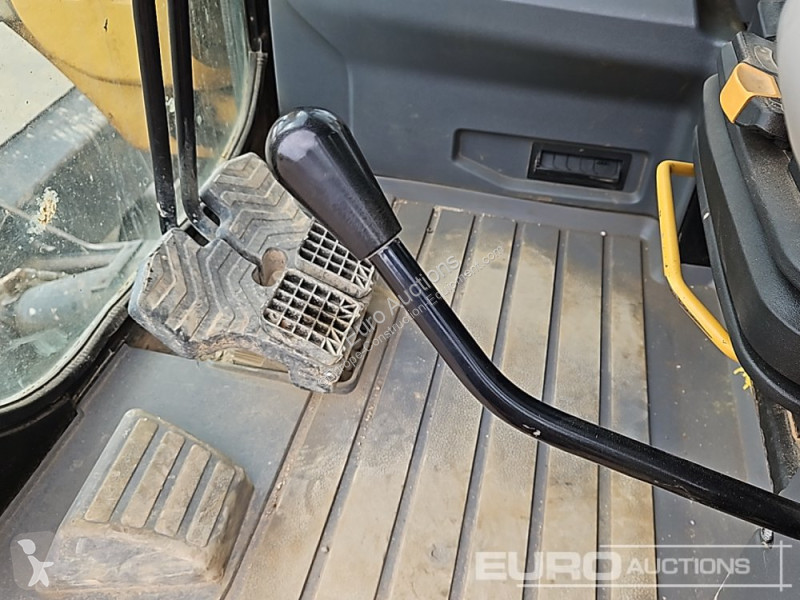 Escavatore Caterpillar R