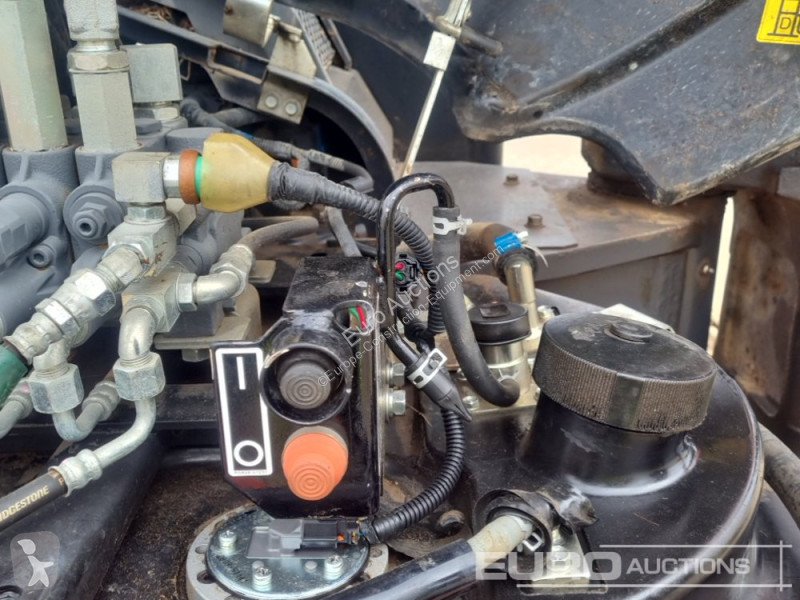 Escavatore Kubota KX080-4
