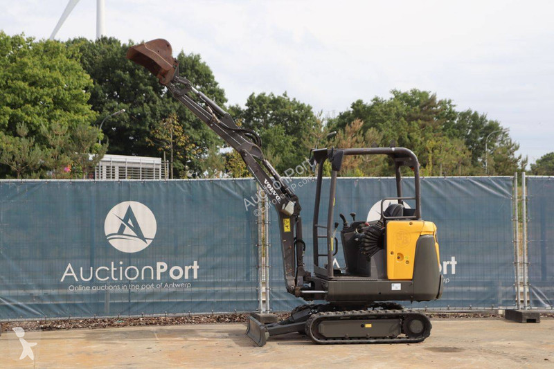 Graafmachine Volvo EC18D