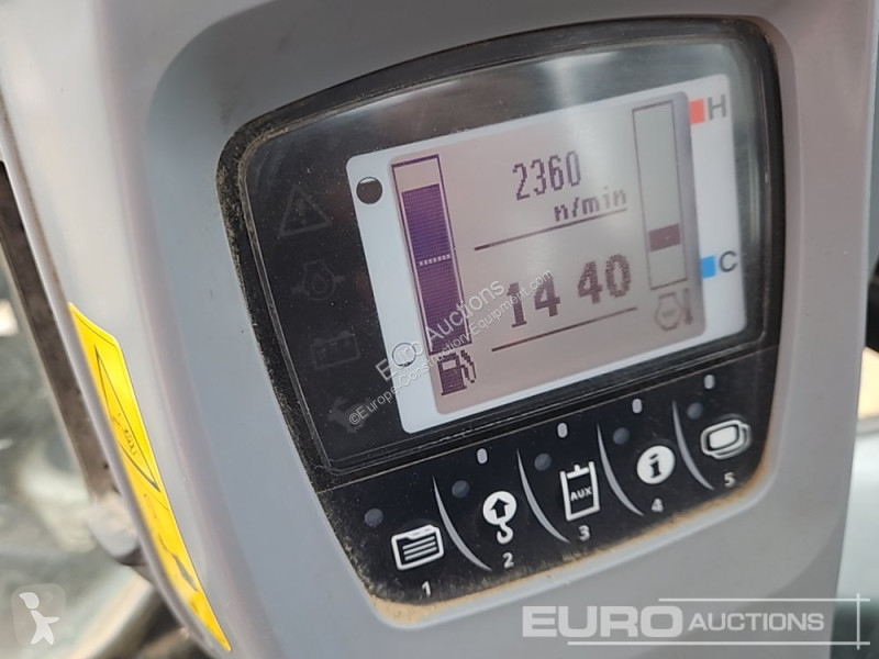 Lopatový nakládač Kubota KX057-4