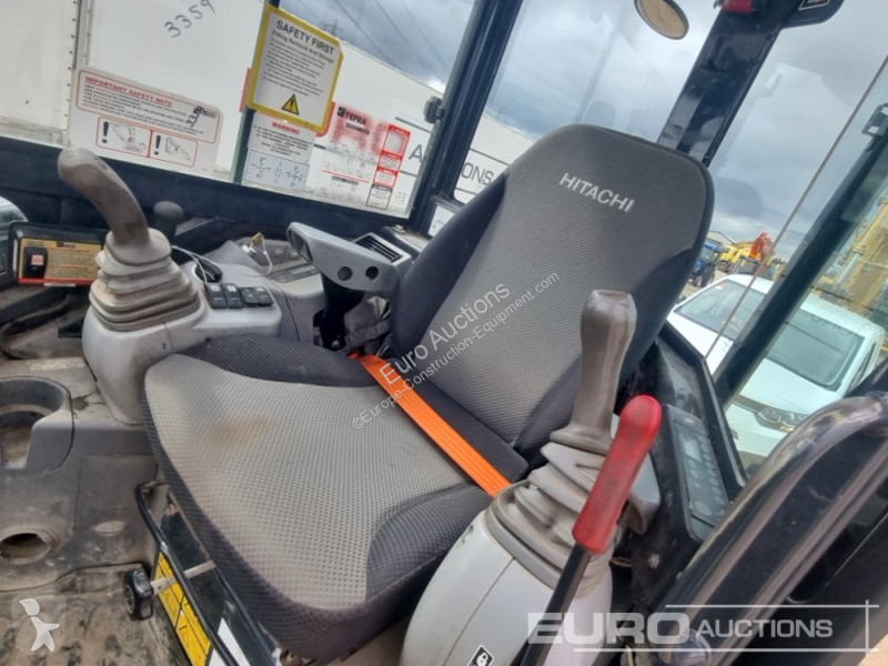 Lopatový nakládač Hitachi ZX33U-6 CLR