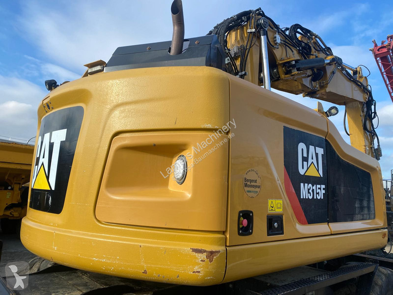 جرافة Caterpillar F