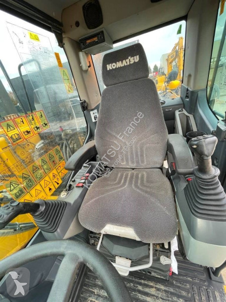 Rýpadlo Komatsu PW 148-11