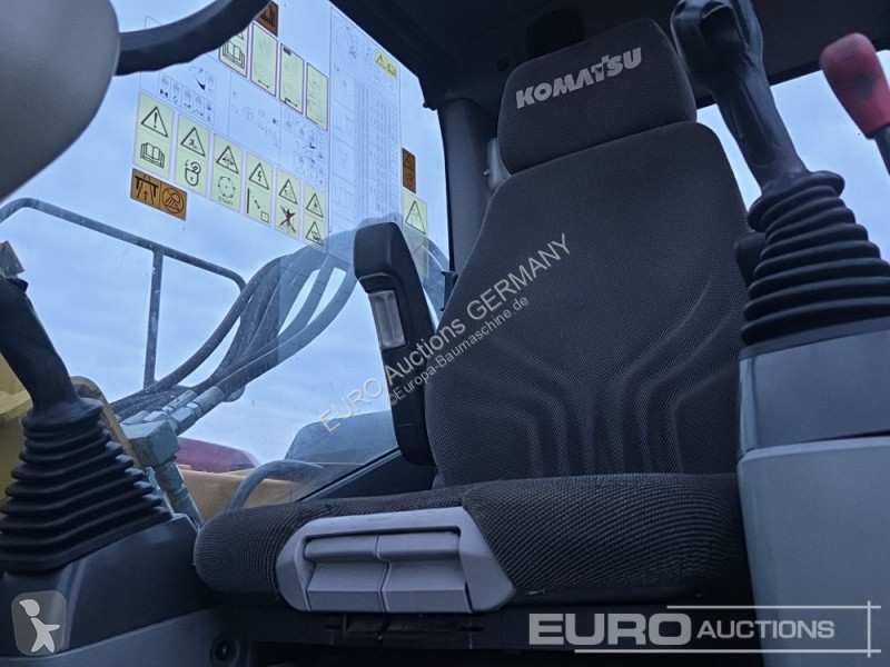 Екскаватор Komatsu