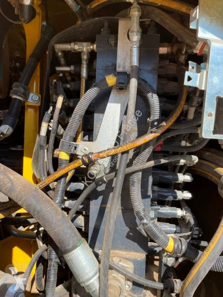 Excavadora Komatsu PW98MR-11E0