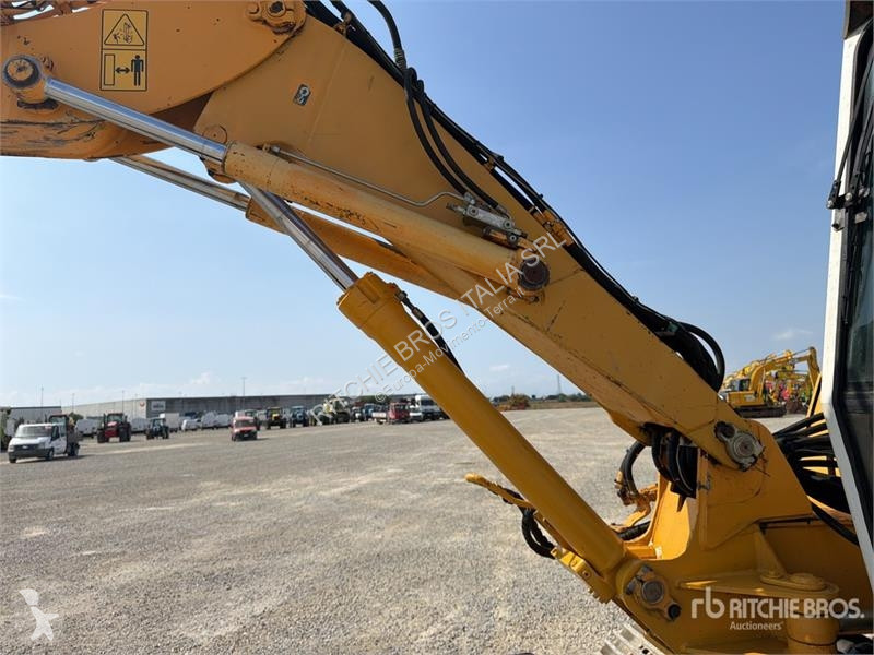 Екскаватор Liebherr Tracked Excavator