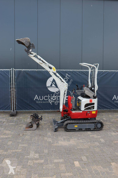 Skovel Takeuchi TB210R