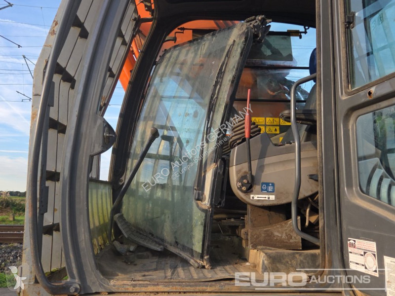 Skovel Hitachi 3
