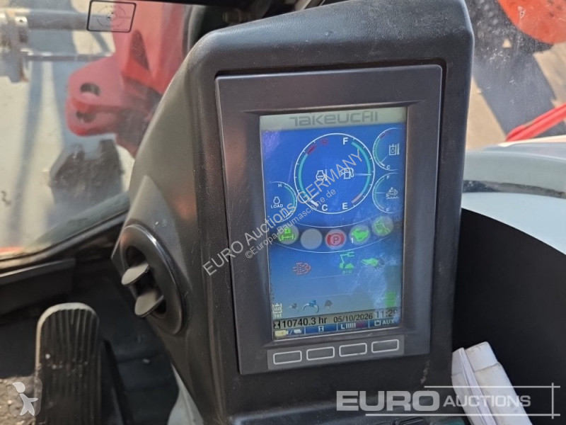 Pelle Takeuchi TB295W