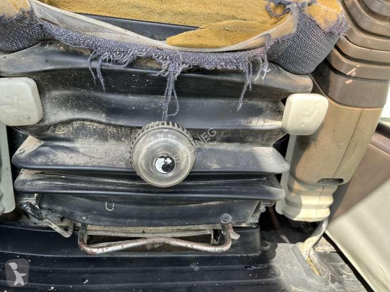 Excavadora Hitachi