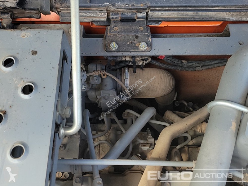 جرافة Hitachi -6
