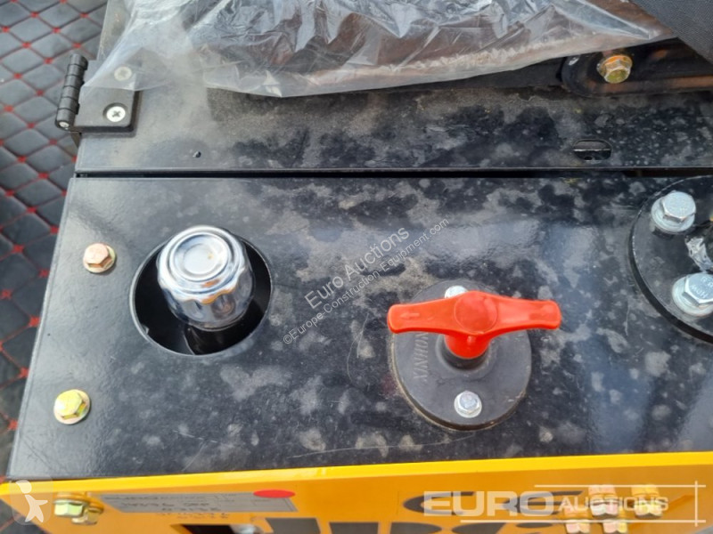 Escavadora JPC HT12