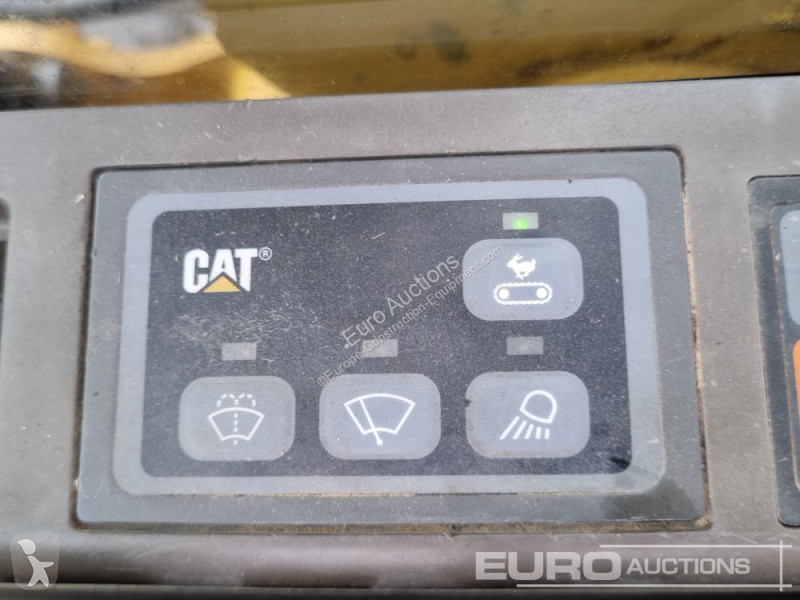 Escavatore Caterpillar C