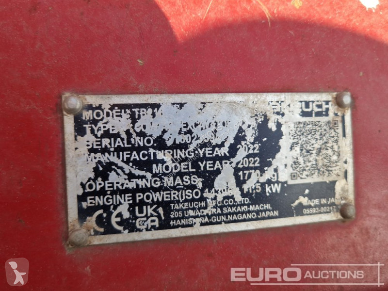 Escavadora Takeuchi TB216