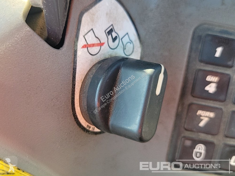 Escavadora Bobcat