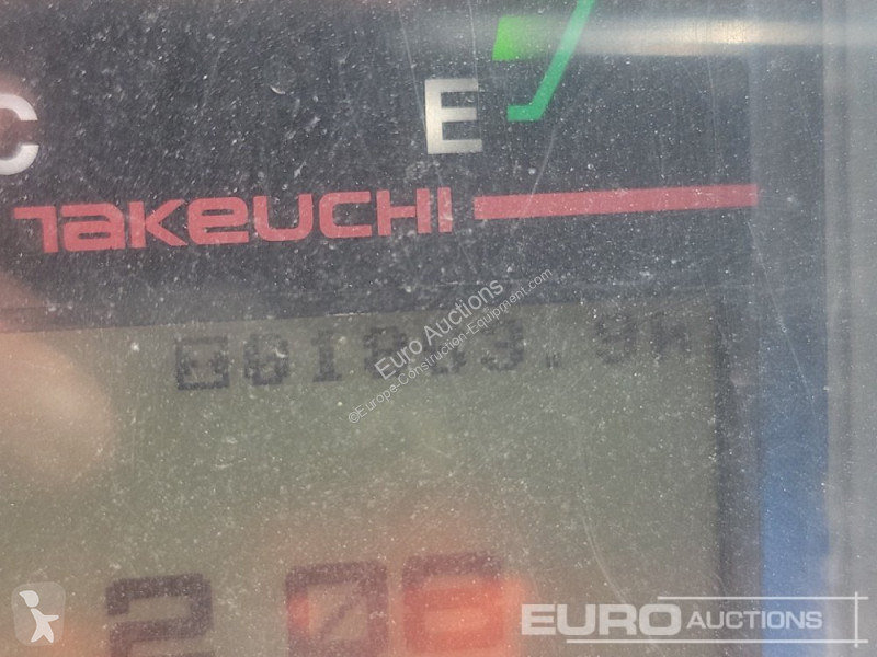 Graafmachine Takeuchi TB216