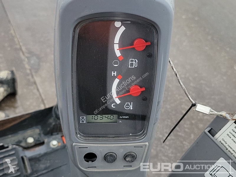 Lopatový nakládač Kubota KX015-4