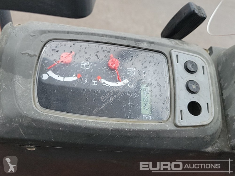 Lopatový nakládač Kubota KX015-4