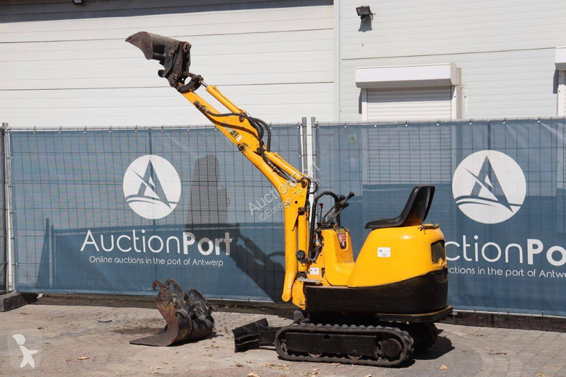 جرافة JCB