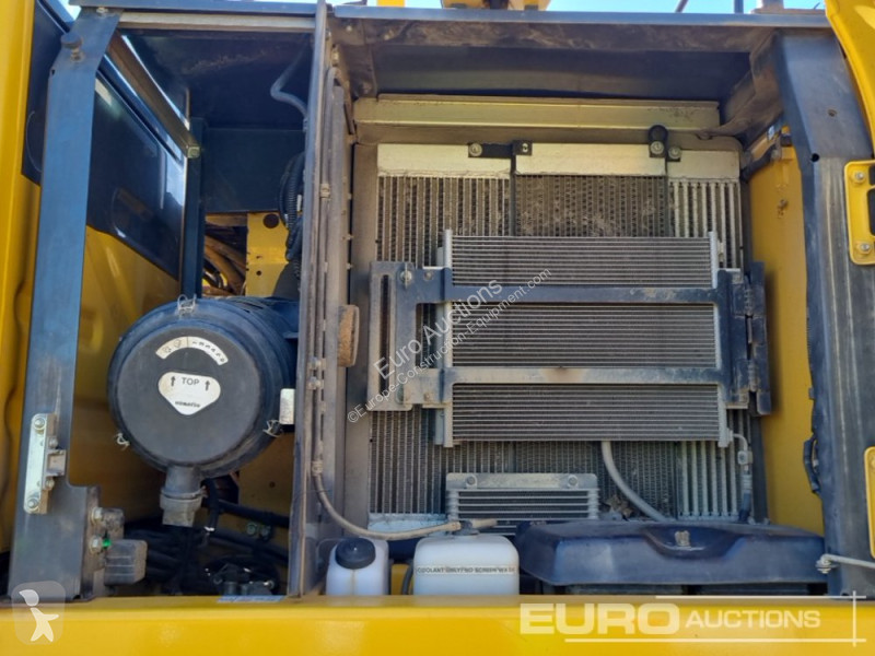 Excavator Komatsu -11