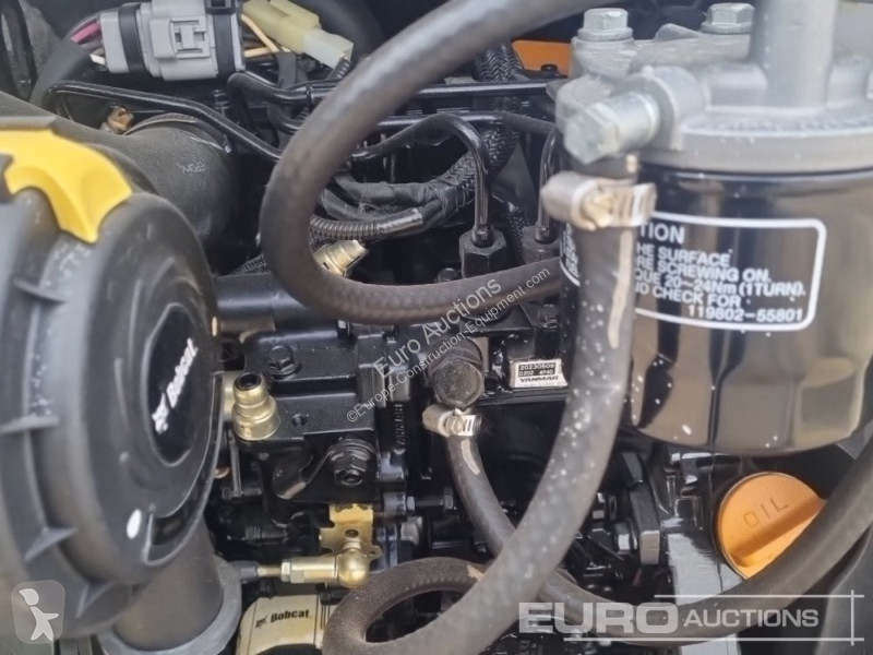 Lopatový nakládač Bobcat E19