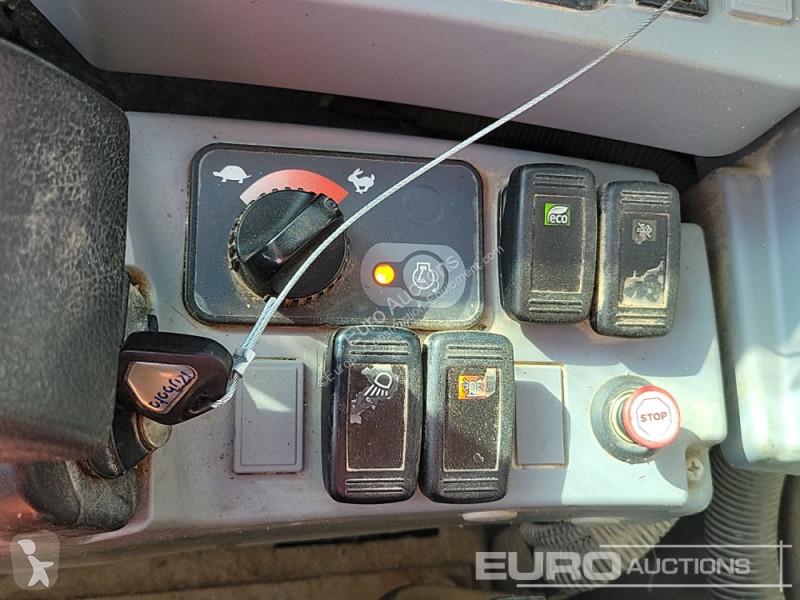 Escavatore Kubota KX080-4