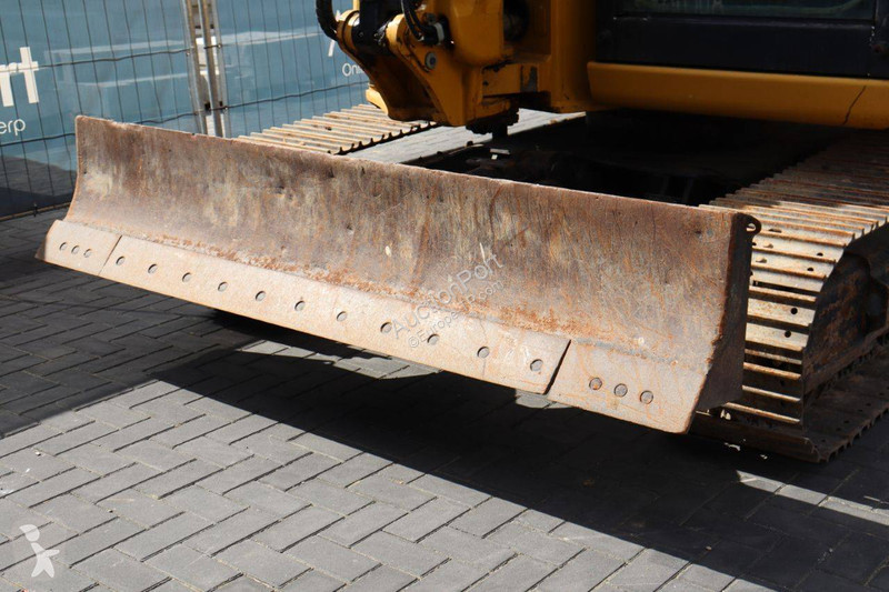 جرافة Caterpillar 308E2