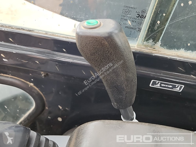Lopatový nakládač Kubota KX057-4