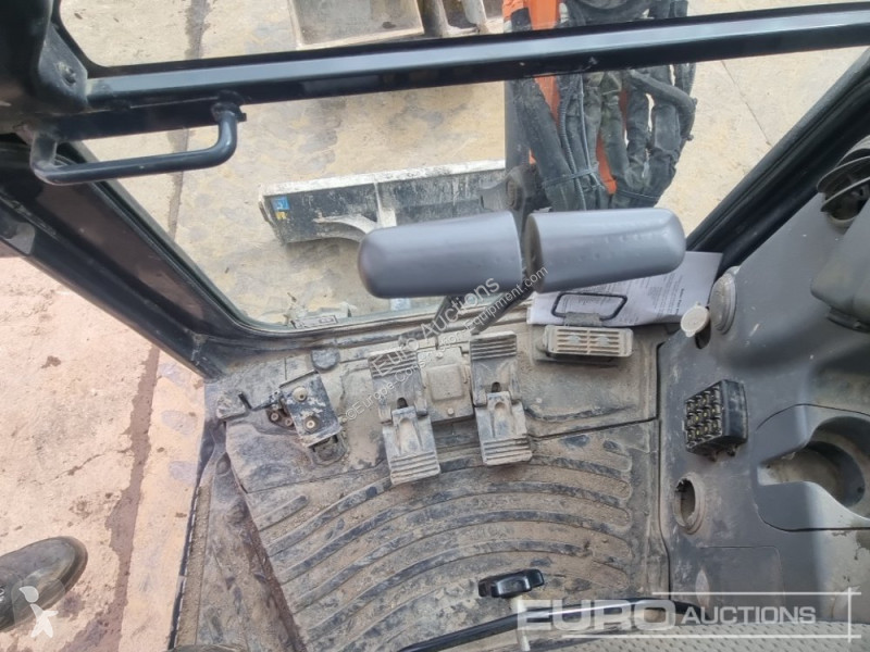 Lopatový nakládač Hitachi ZX33U-6 CLR