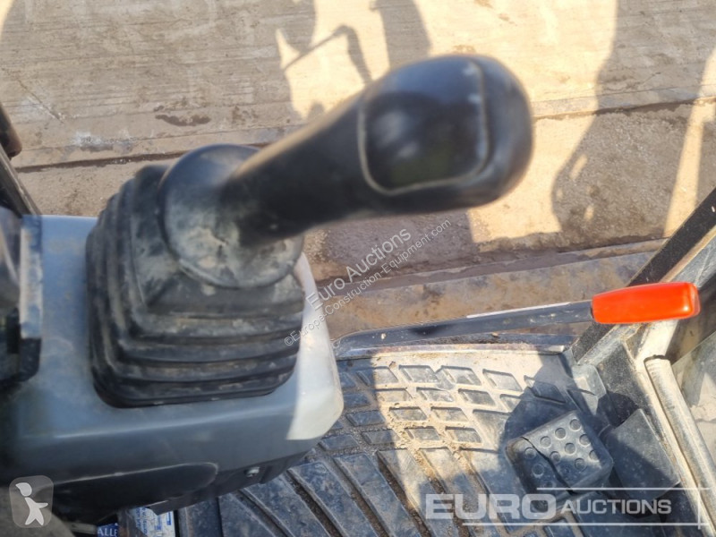 Lopatový nakládač Kubota KX101-3
