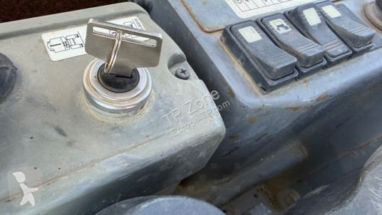 جرافة Takeuchi tb225 voies variables à 23 900 € ht