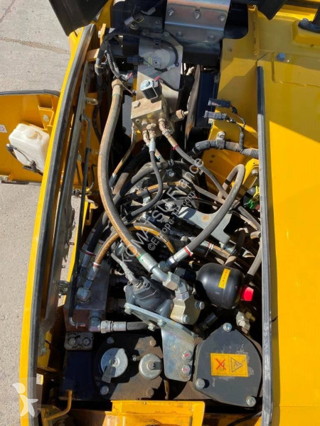 Excavadora Komatsu PW98MR-11E0